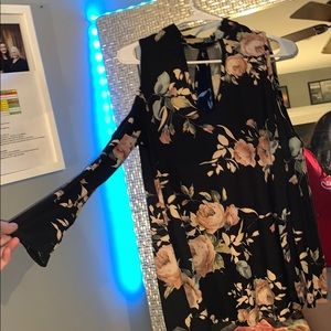 cute open shoulder floral shirt